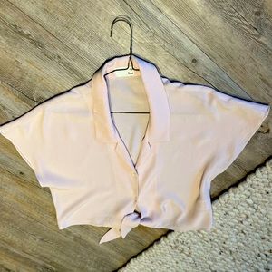 Wilfred free soft pink short sleeved crop blouse with tie front & button close.